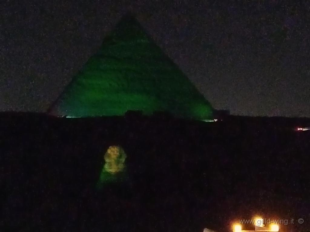IMG_20200114_204444.jpg - La piramide di Chefren, con la Sfinge