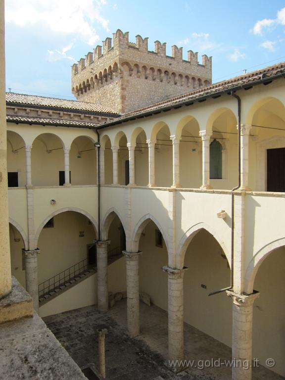 IMG_0397.JPG - Castello di Celano