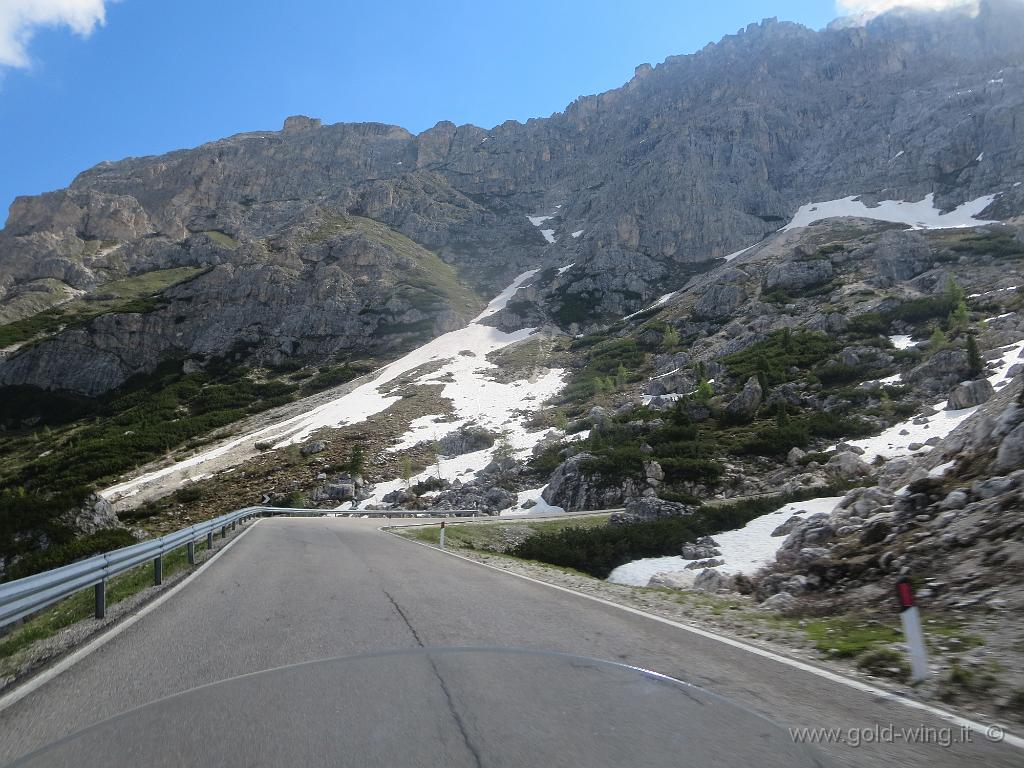 IMG_0112.JPG - Salita al passo di Valparola ( m 2.192) (BL)