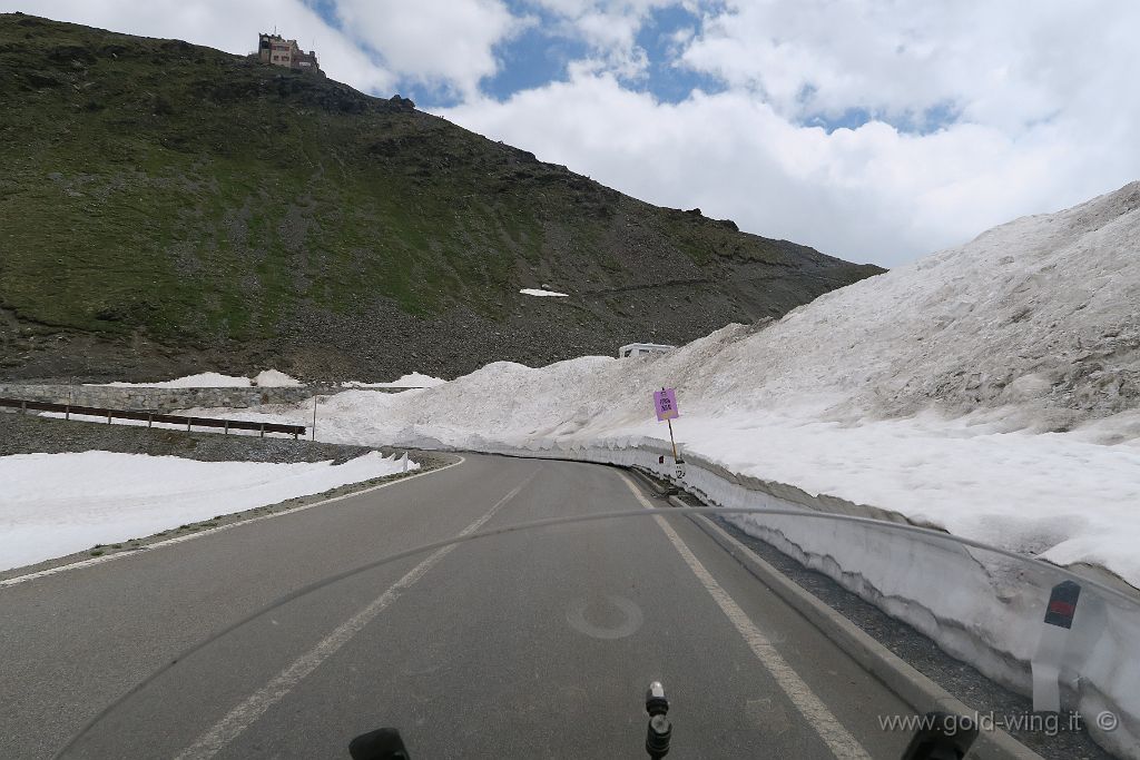IMG_0416.JPG - Salita al Passo dello Stelvio (m 2.758) (SO)