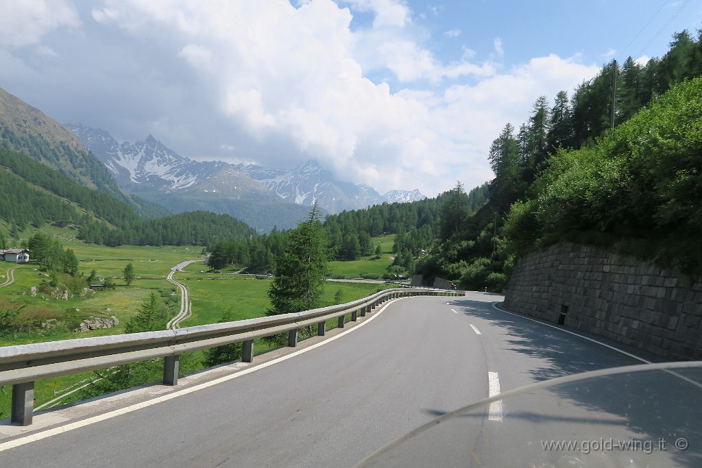 IMG_0721.JPG - Discesa dal Passo del Bernina (m 2.323)