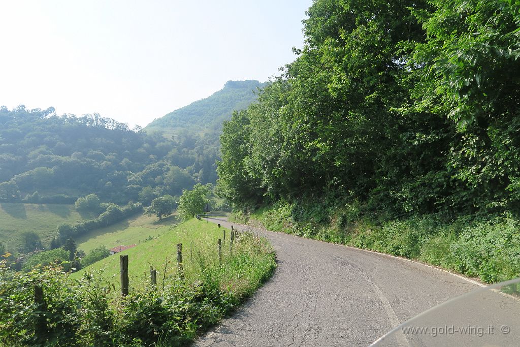 IMG_0877.JPG - Lago d'Iseo, discesa da Parzanica a Tavernola Bergamasca (BG)