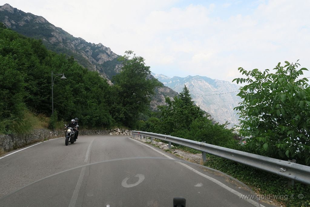 IMG_0970.JPG - Tremosine (BS), verso il Lago di Garda