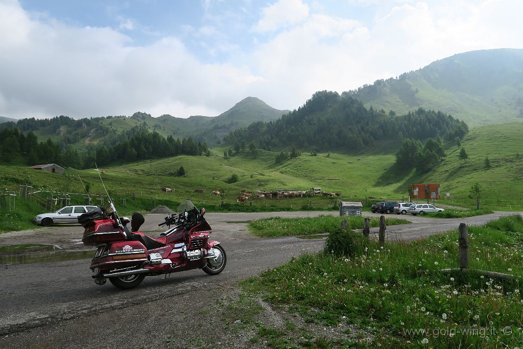 IMG_1210.JPG - Rifugio Bazena, poco prima del Passo Croce Domini (m 1.892)