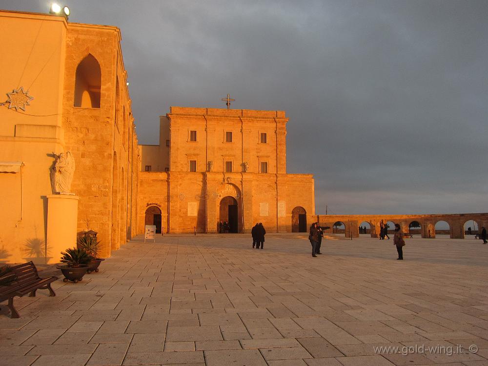 IMG_0089.JPG - La Basilica-Santuario di Santa Maria di Leuca "De Finibus Terrae"