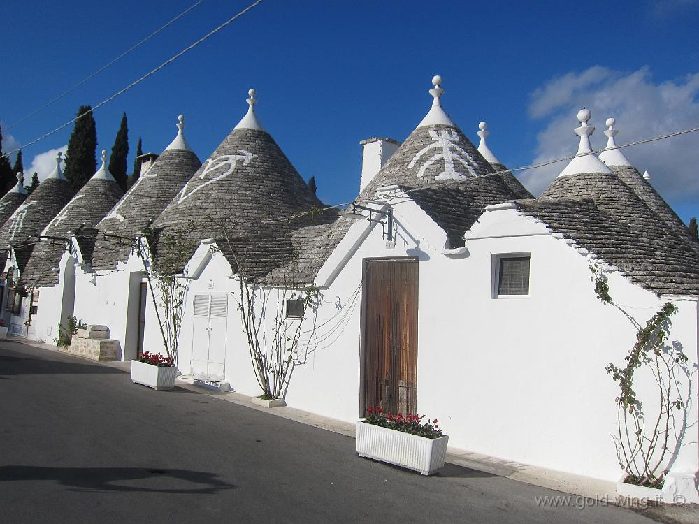 IMG_0025.JPG - Alberobello: i caratteristici trulli