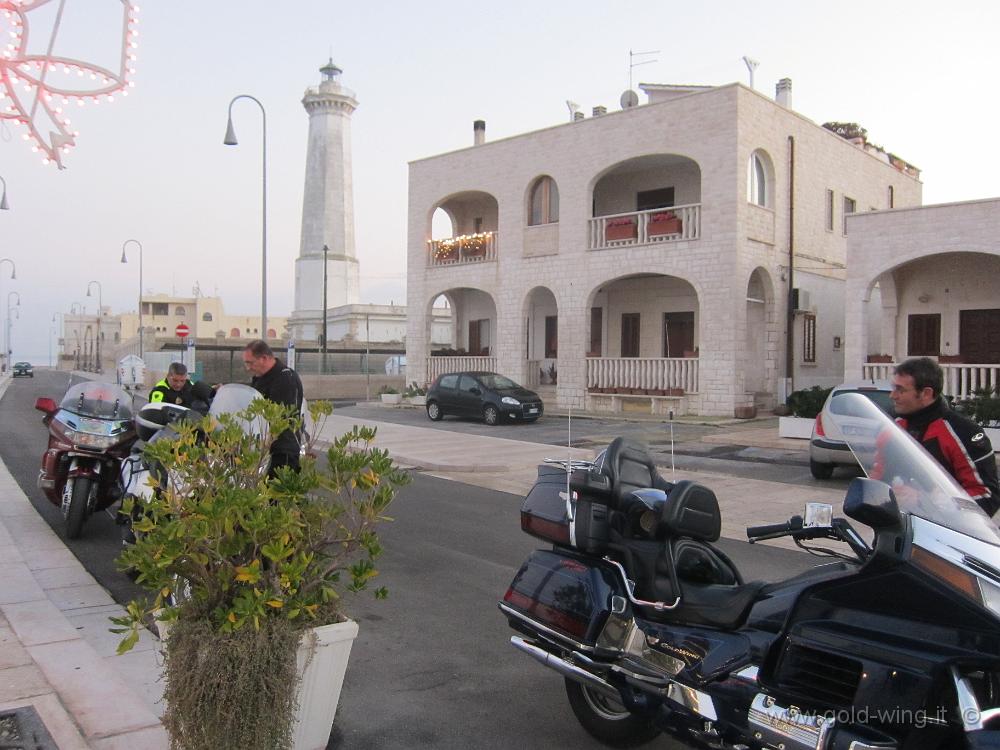IMG_0156.JPG - Caffè di fronte al faro di Torre Canne