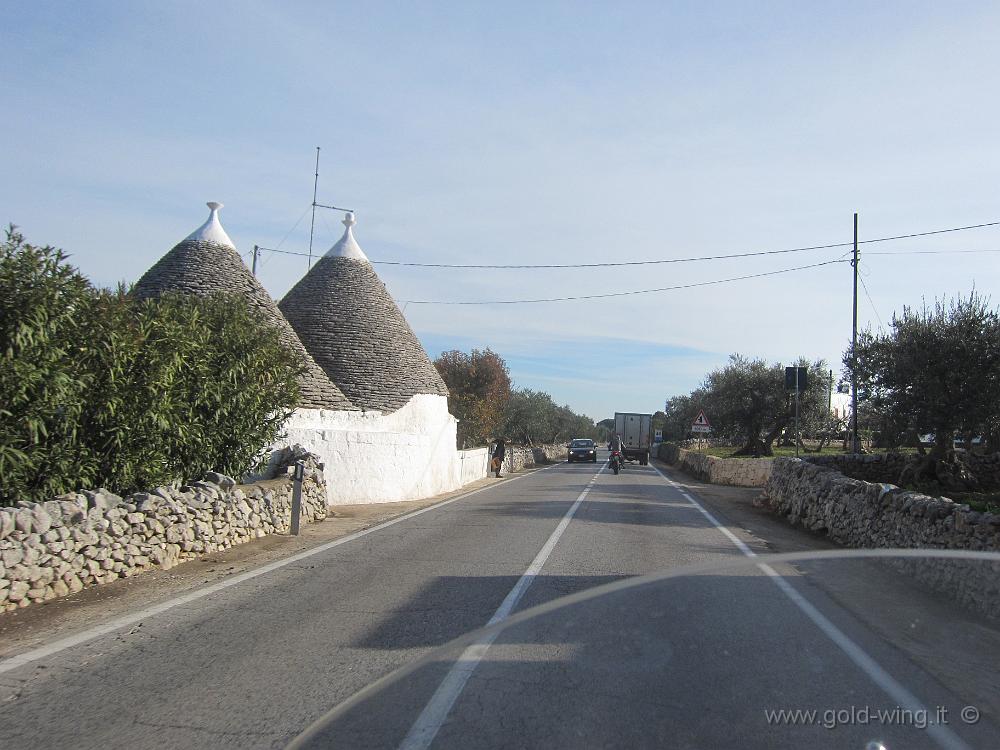 IMG_0012.JPG - Trulli presso Locorotondo