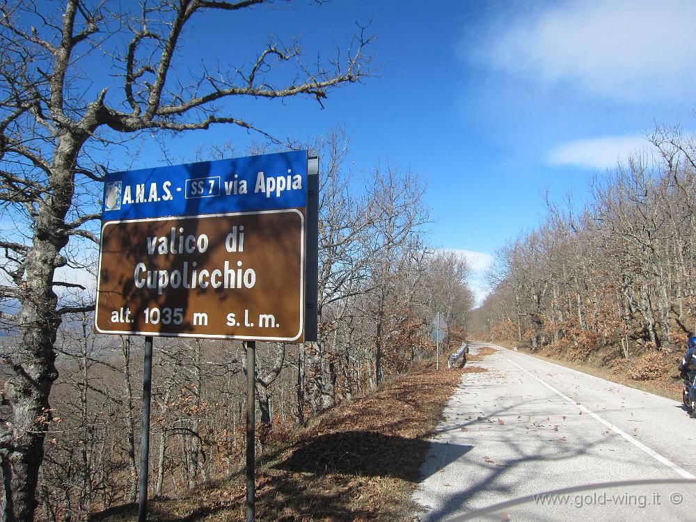 IMG_0042.JPG - Valico di Cupolicchio (m 1035)