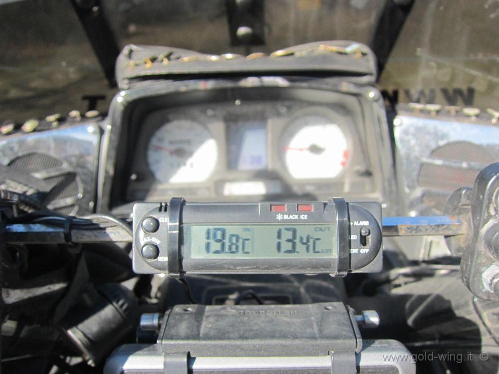 IMG_0051.JPG - La temperatura non scende sotto il 13°