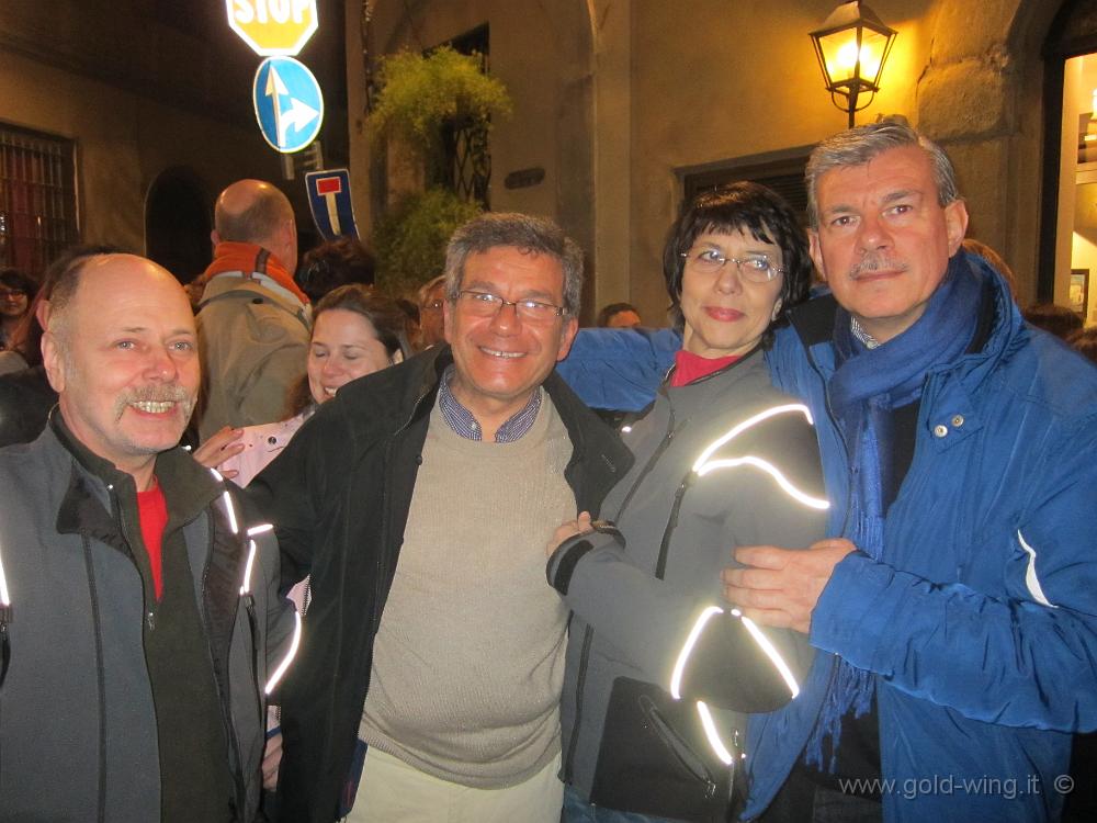 IMG_0015.JPG - Firenze: in fila per la cena