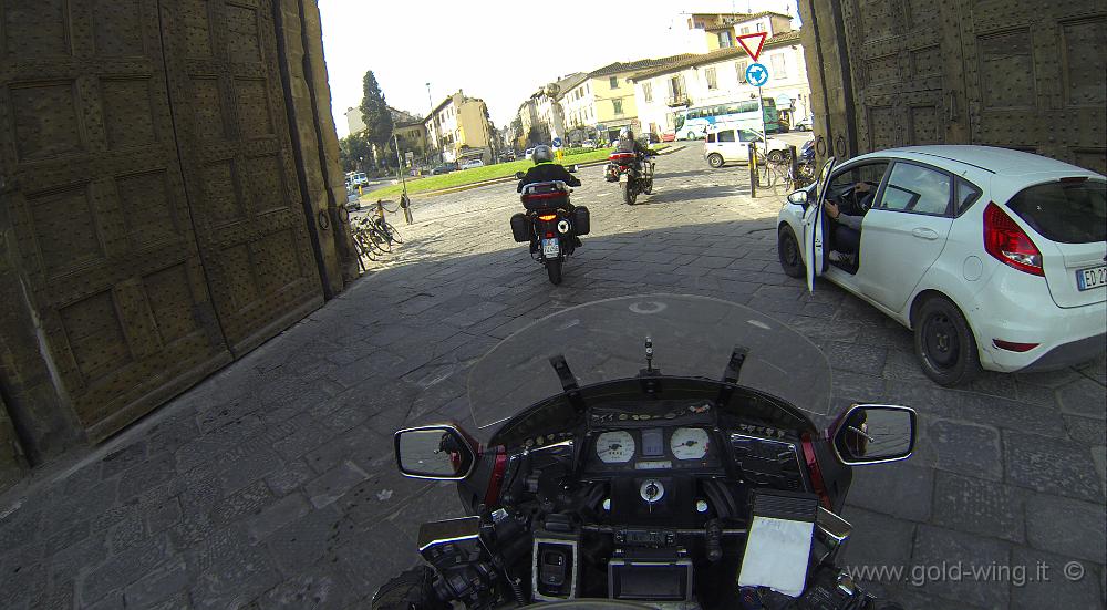 GOPR0060.JPG - Firenze: uscita dal centro storico