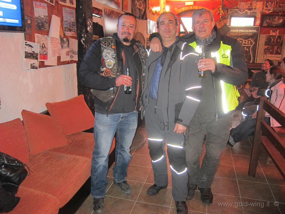 IMG_0126.JPG - Il presidente del Germi Tuscany Motor Club (Web, a sinistra), io (Gold Wing) e Andreags