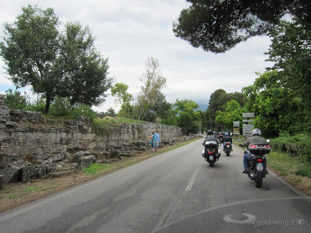 IMG_0021.JPG - Le mura di Paestum