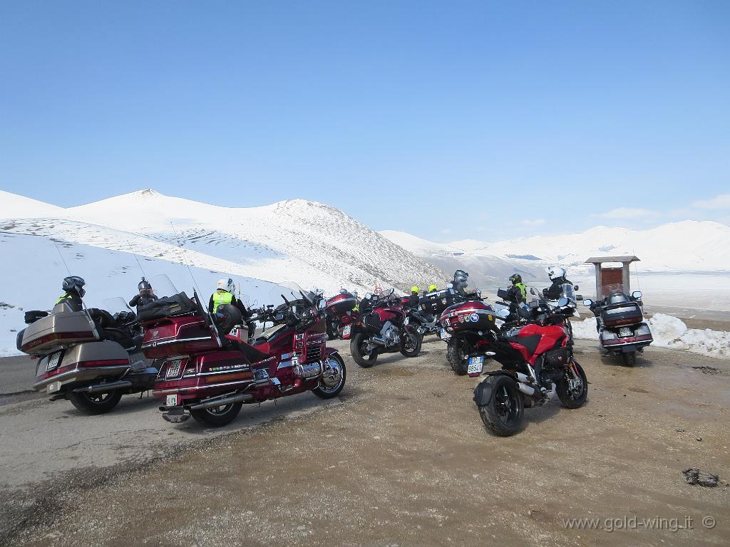 IMG_0137.JPG - Arrivo all'altopiano di Castelluccio (PG)
