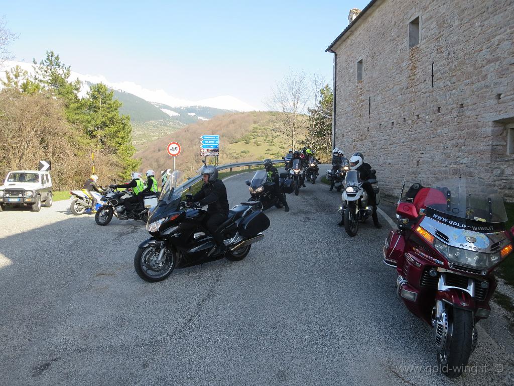 IMG_0309.JPG - Discesa dal Santuario di Macereto