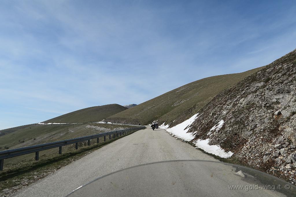 IMG_0038.JPG - Salita al Monte Cucco (m 1.566)