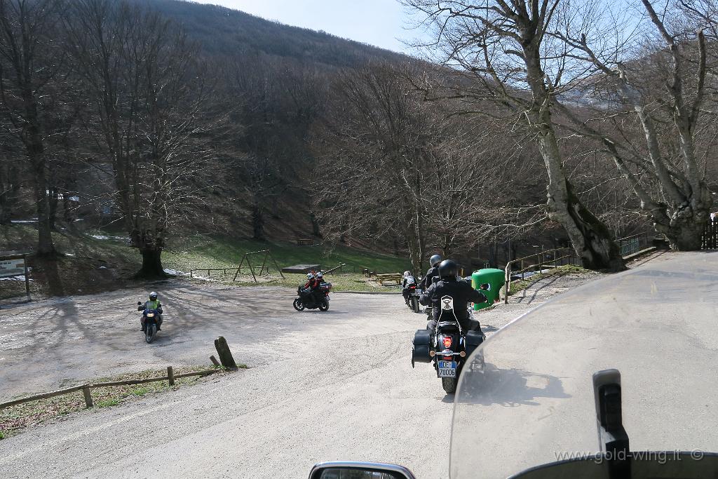 IMG_0066.JPG - Discesa dal Monte Cucco (m 1.566)
