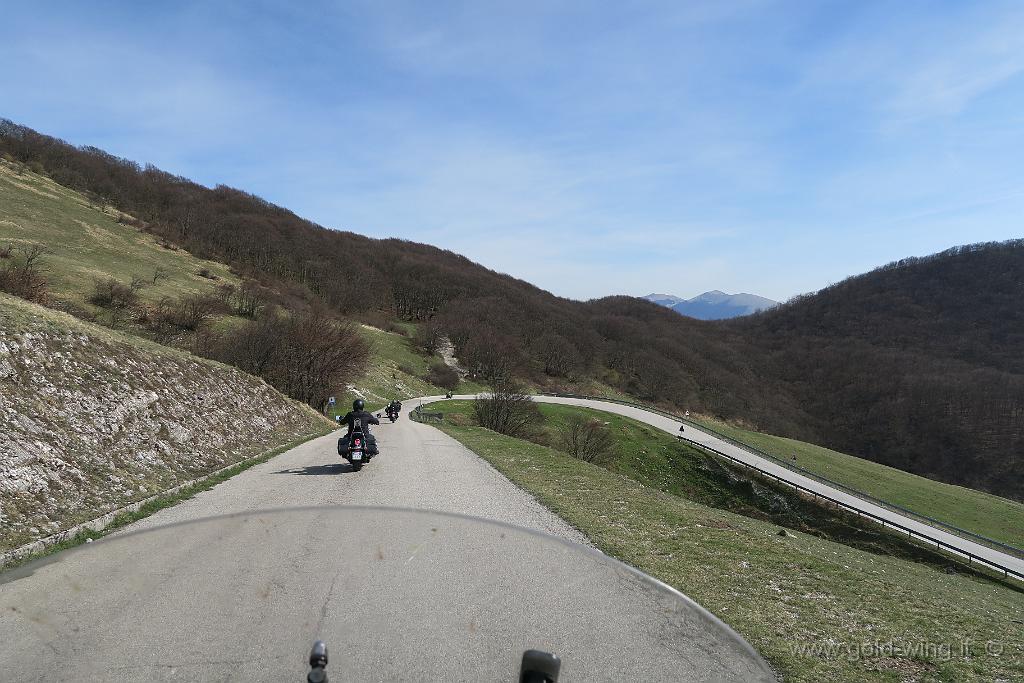 IMG_0072.JPG - Discesa dal Monte Cucco (m 1.566)