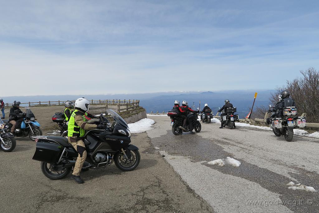 IMG_0213.JPG - Partenza dal Monte Nerone (m 1.525)