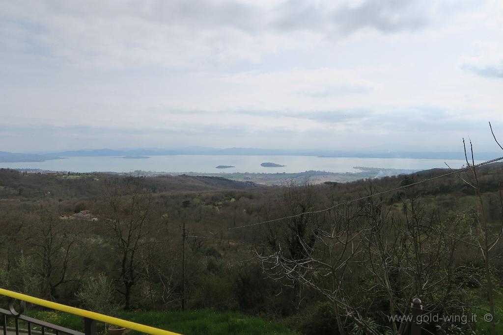 IMG_0335.JPG - Gosparini (m 604) (PG): panorama sul Lago Trasimeno