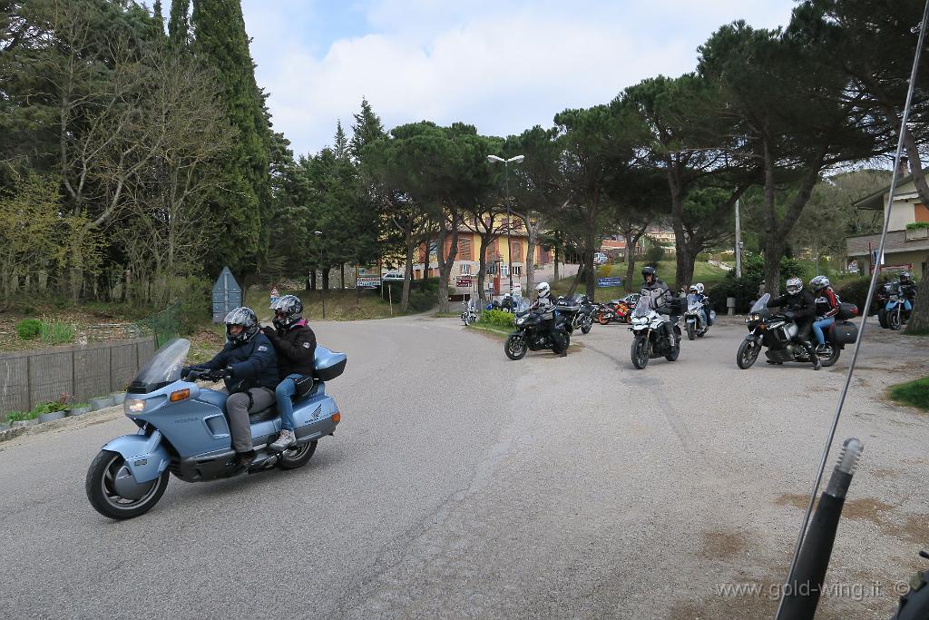 IMG_0347.JPG - Partenza da Gosparini, verso il Lago Trasimeno