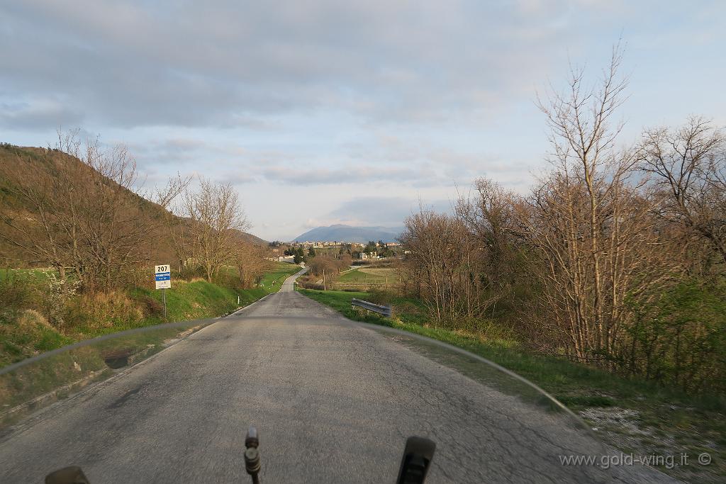 IMG_0462.JPG - A nord di Costacciaro (PG)
