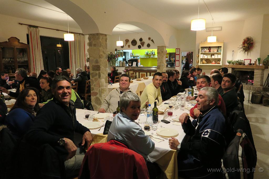IMG_0475.JPG - Cena al Camping Rio Verde
