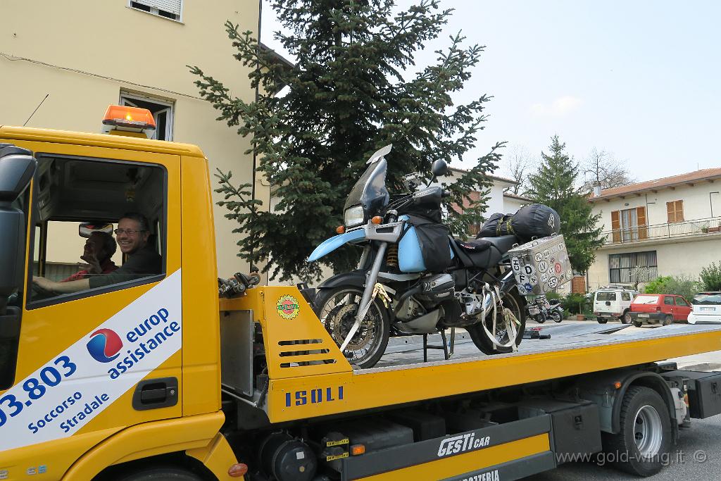 IMG_0557.JPG - Il gs1100 sul carro attrezzi