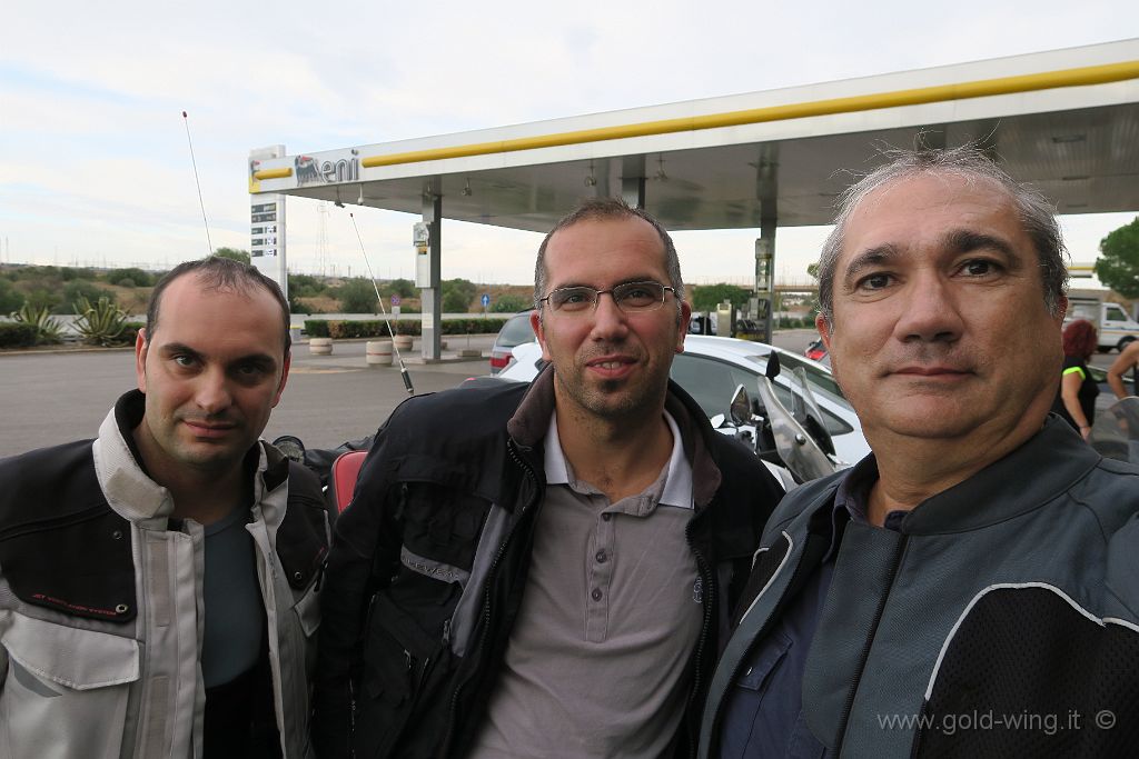 IMG_0228.JPG - Presso Taranto: saluti finali